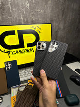 Black triangled luxo samsung and iphone